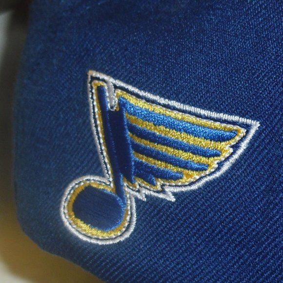 St. Louis Blues KIDS YOUTH Zephyr Lacer Collection Stretch Fit hat Fits 4-8 year - Picture 2 of 5
